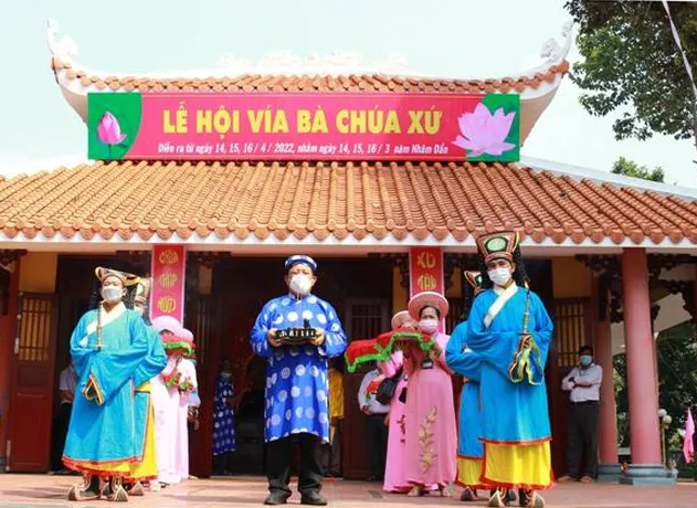 Lễ hội vía Bà Chúa Xứ núi Sam năm - Nét tín ngưỡng tâm linh vùng Nam Bộ