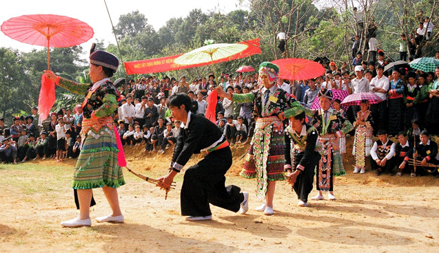 Lễ hội Chợ Phong lưu Khâu Vai được tổ chức từ ngày 25 - 27/4 với nhiều hoạt động đặc sắc