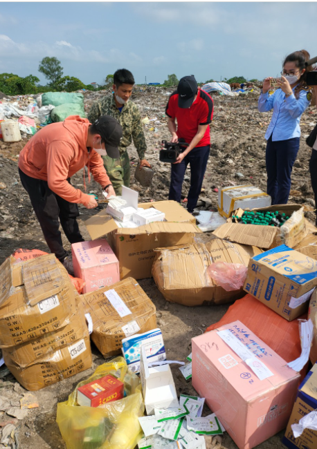 Nam Định: Tiêu hủy gần 1.000 bộ kit test COVID-19, thực phẩm đông lạnh nhập lậu