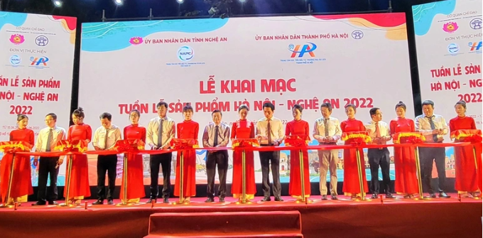 Khai mạc “Tuần lễ sản phẩm Hà Nội tại Nghệ An năm 2022”