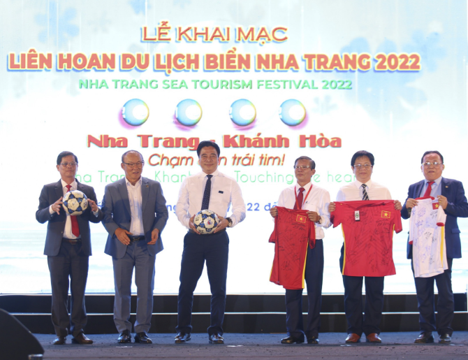 Khánh Hòa: Khai mạc Liên hoan du lịch biển Nha Trang năm 2022