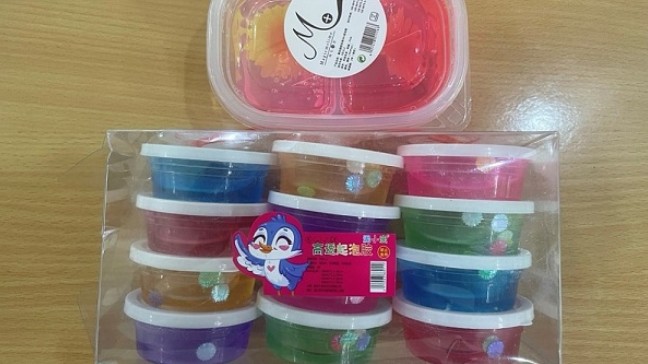 Quảng Ninh: Tạm giữ 4.200 hộp gel đồ chơi trẻ em không hóa đơn