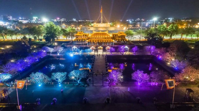 Du khách được miễn phí tham quan Đại Nội về đêm dịp Festival Huế 2022