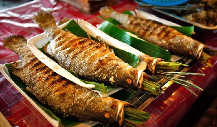 Cá nướng kiểu người Thái, hay còn gọi là Pa pỉnh tộp