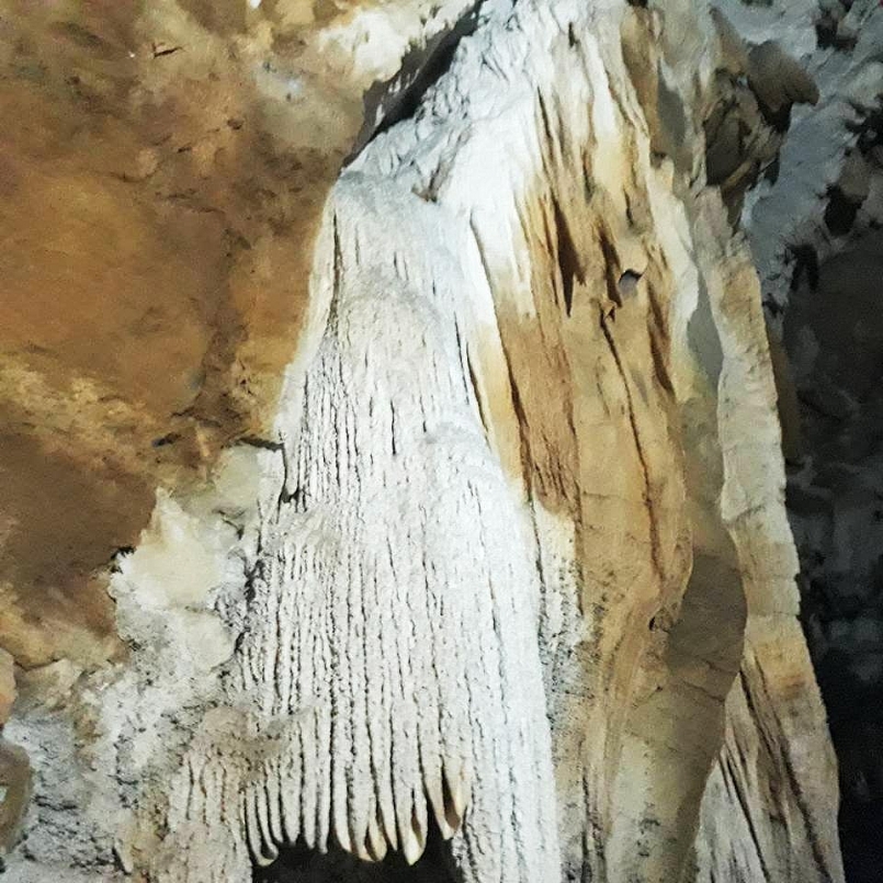 Khám phá nét nguyên sơ của hang động Xá Nhè