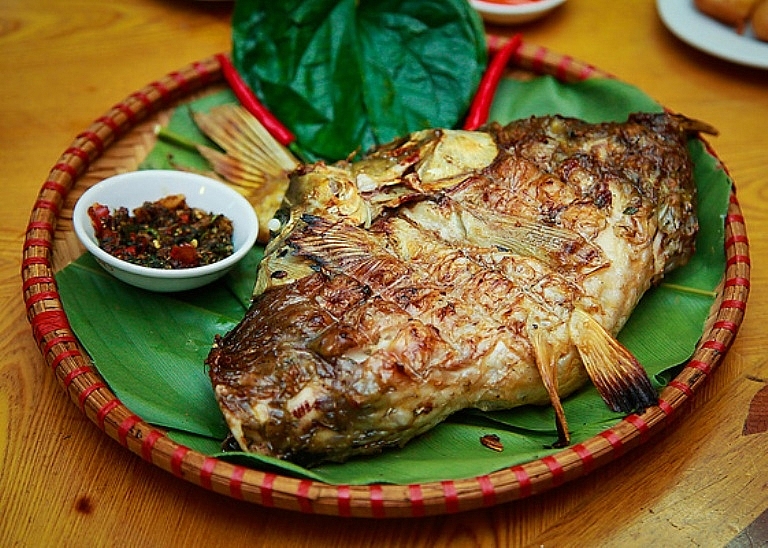 Pa Pỉnh Tộp từ lâu đã nổi tiếng như một món ăn đặc trưng của ẩm thực dân tộc Thái