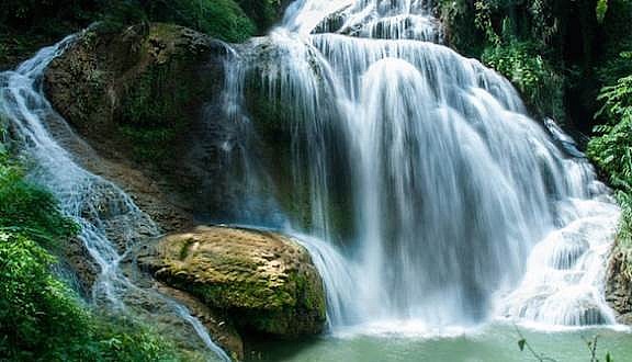 Vẻ đẹp của dòng thác Thăng Thiên