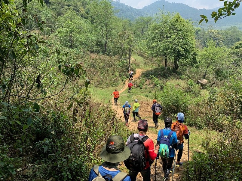 Trekking Khang Su Văn chạm tới cột mốc biên giới số 79