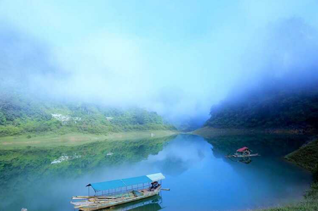Hồ Thang Hen thanh bình, tĩnh lặng