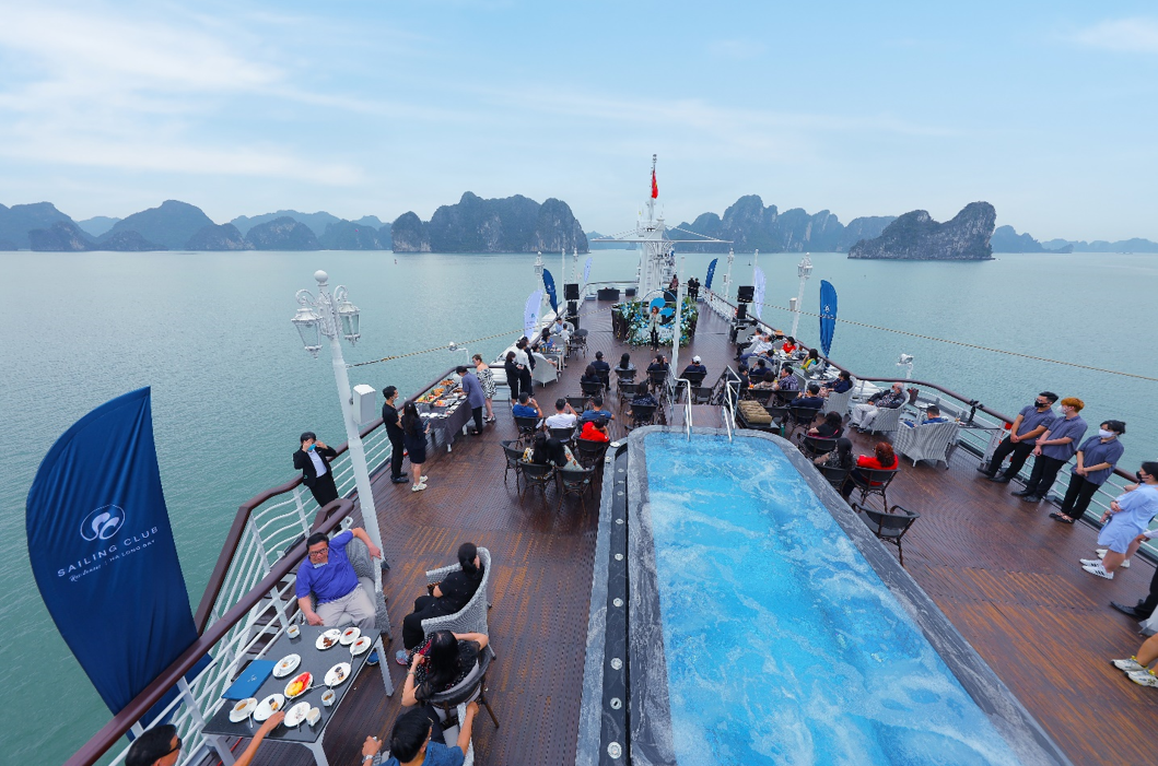 Khởi trình phong cách sống mới tại Sailing Club Residences Ha Long Bay