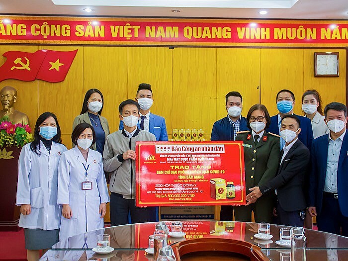 Nhà Máy Trường Đại Hưng trao tặng 4000 hộp viên đông y thảo mộc cho bệnh nhân tại Bắc Ninh và Bắc Giang