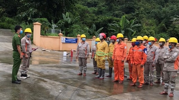 EVNNPC chú trọng an toàn phòng cháy trong sử dụng điện và quản lý vận hành lưới điện