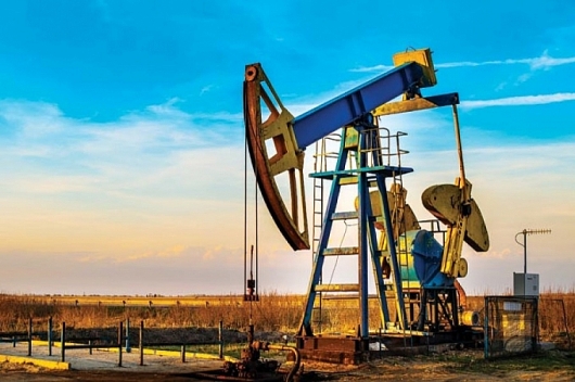 Giá xăng dầu hôm nay 25/11: Vẫn tiếp tục đà tăng trưởng