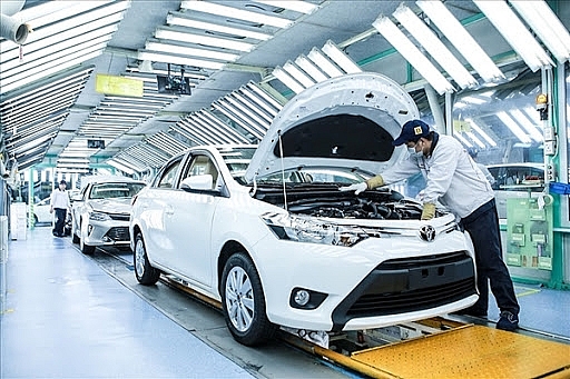 Loạt chính sách thay đổi, giá ô tô Việt sẽ tăng hay giảm?