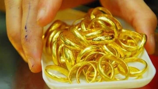 Cập nhật giá vàng hôm nay 10/1: Thị trường trầm ổn