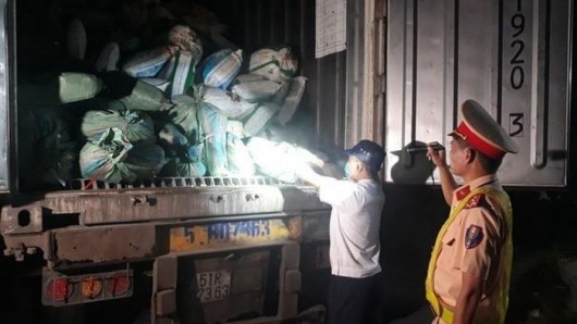 Quảng Nam: Chặn bắt xe khách chở 200kg nội tạng không rõ nguồn gốc