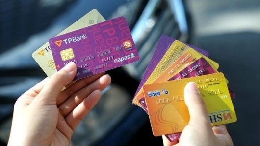 Loạt ngân hàng ra mắt thẻ chip nội địa