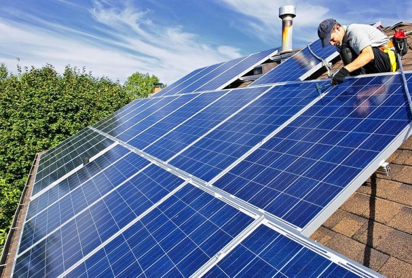 Hà Nội chốt giá mua điện mặt trời mái nhà năm 2021
