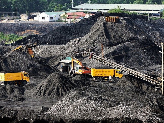 Than - Khoáng sản Việt Nam vẫn tiêu thụ 214.768 tấn than trong 7 ngày Tết