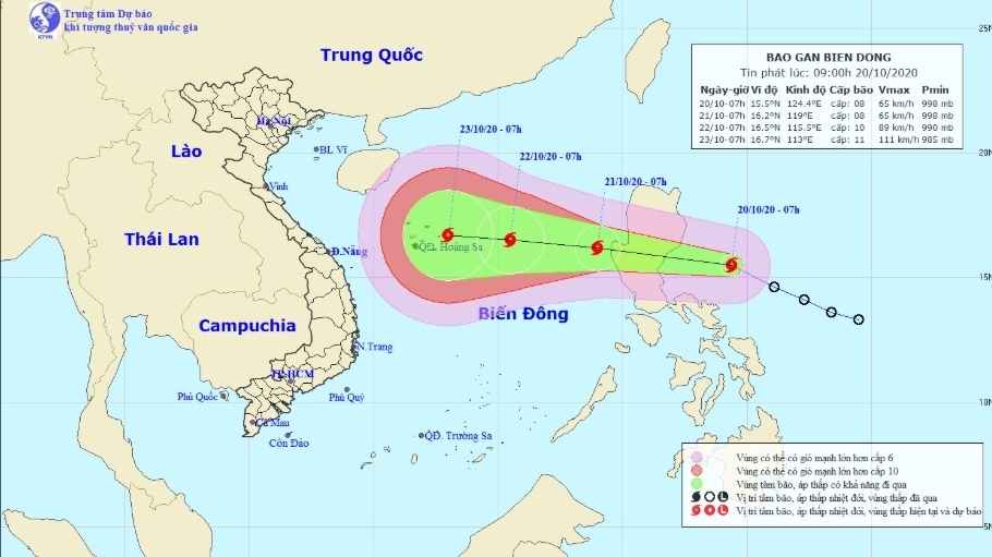 Tin bão số 8 vào biển Đông, các tỉnh miền Trung oằn mình chống đỡ
