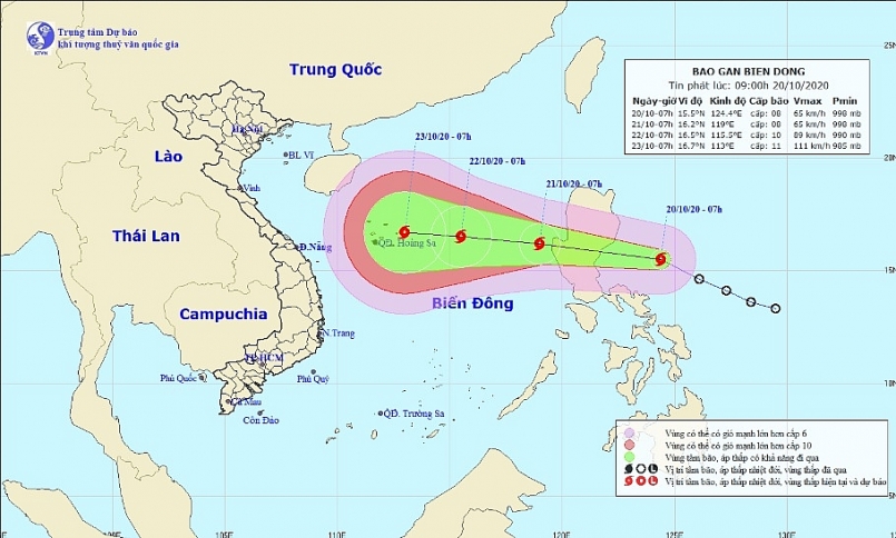 Tin bão số 8 vào biển Đông, các tỉnh miền Trung oằn mình chống đỡ