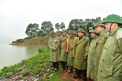 Phó Thủ tướng Trịnh Đình Dũng: Bảo vệ hồ Kẻ Gỗ là nhiệm vụ số 1