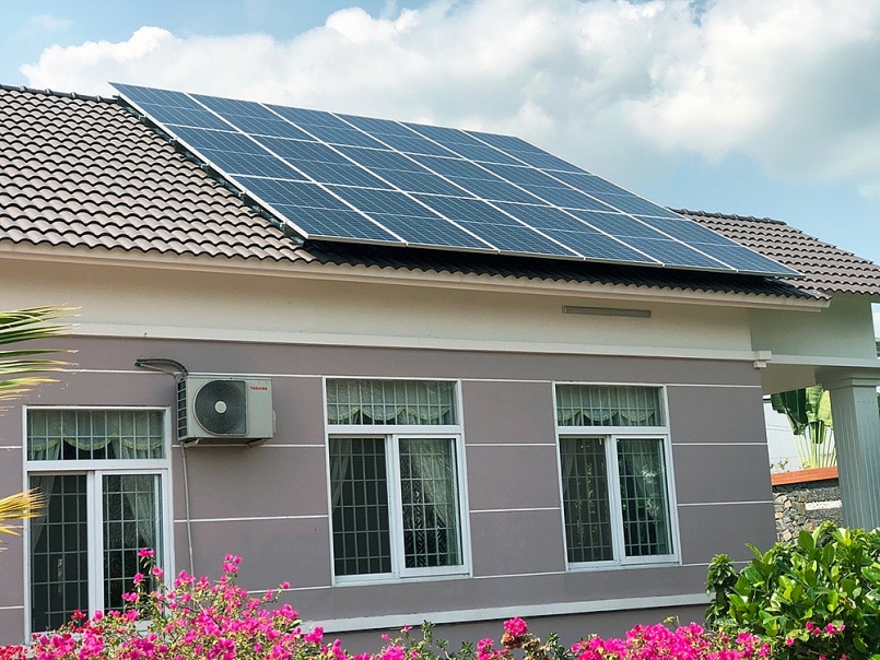 TP Hồ Chí Minh: Đồng thuận chủ trương lắp hệ thống điện mặt trời trên trụ sở công