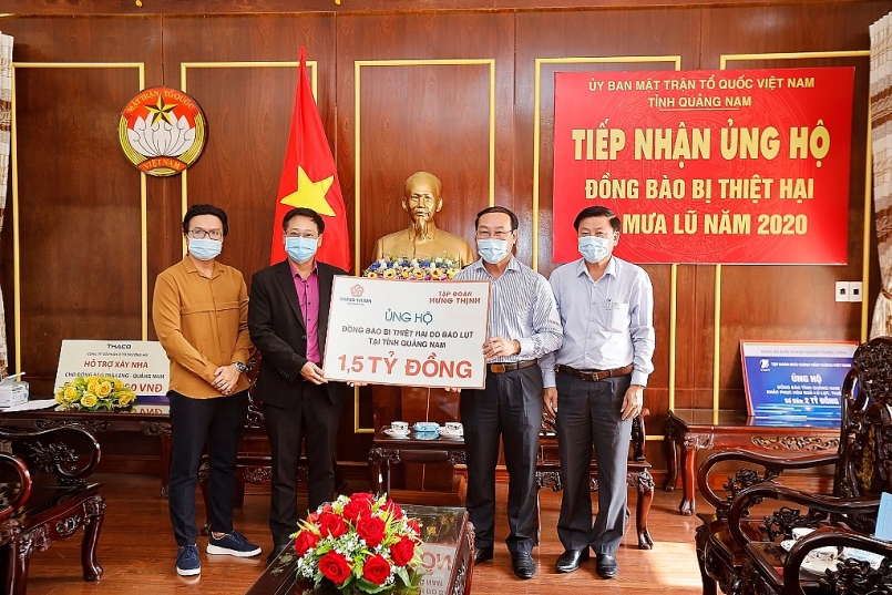 Tập đoàn Hưng Thịnh hỗ trợ 3 tỷ đồng cho đồng bào 2 tỉnh Quảng Nam và Quảng Ngãi bị thiệt hại do bão số 9