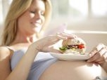 Ngộ độc thực phẩm cực nguy hiểm cho thai nhi và đây là nguyên tắc ăn uống mọi bà bầu phải nhớ