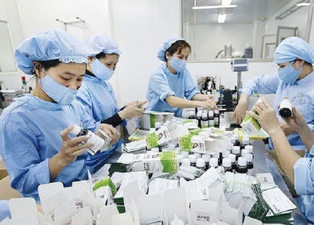 Thủ tướng yêu cầu tạm dừng xuất khẩu các loại thuốc phòng, chống dịch Covid - 19
