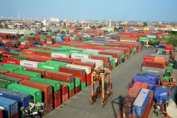 Cán cân thương mại của Việt Nam thặng dư 434 triệu USD
