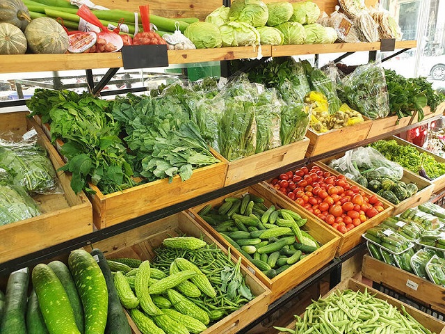 Để chọn được các loại rau củ tươi ngon dựa trên nhiều yếu tố, trong đó chọn rau quả đúng mùa vụ vẫn là lựa chọn an toàn
