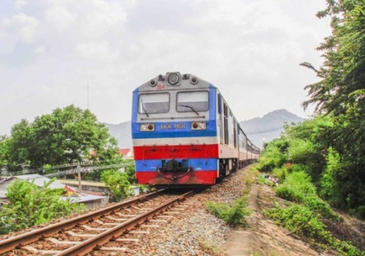 Đường sắt Việt Nam tăng tàu giải tỏa khách tại Đà Nẵng, miễn phí đổi, trả vé