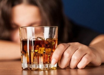 Sức khỏe: Ngộ độc rượu và cách xử lý