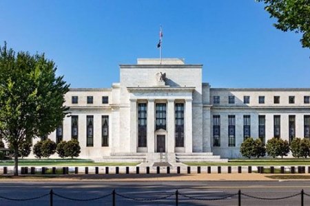 Fed quyết định giữ nguyên mức lãi suất
