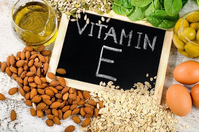 Vitamin E là một chất dinh dưỡng giúp bảo vệ các tế bào cơ thể bạn khỏi các gốc tự do có hại