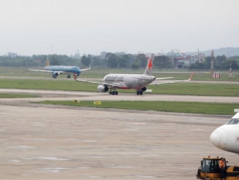 Các hãng hàng không đồng loạt giảm giá vé máy bay về Đà Nẵng