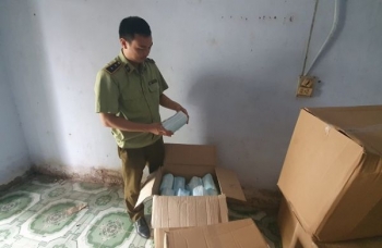 Hưng Yên: Thu giữ trên 30.000 khẩu trang không rõ nguồn gốc trong tháng 8