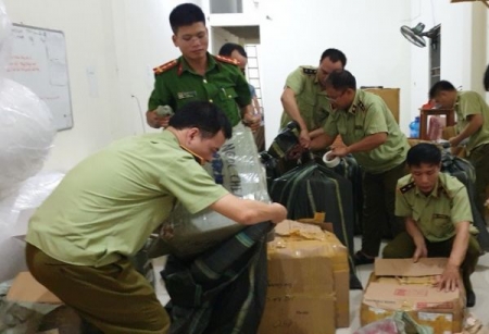Hà Giang: Tiếp tục tạm giữ 4.000 mỹ phẩm không có hoá đơn, chứng từ