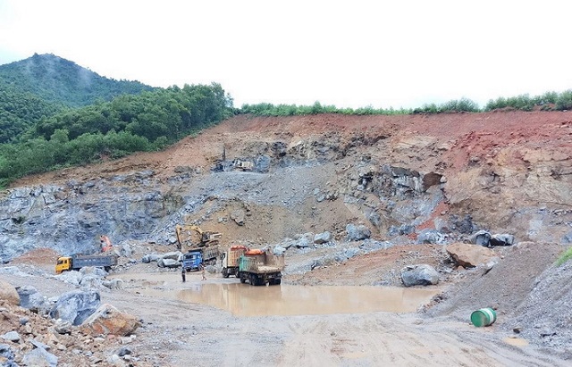 Sở TN&amp;MT tỉnh Thừa Thiên Huế vừa phối hợp với các đơn vị liên quan tổ chức đấu giá quyền khai thác mỏ khoáng sản trên địa bàn tỉnh đợt 1 năm 2020