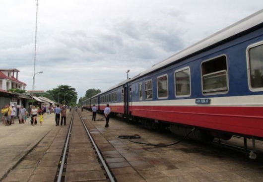 Chạy lại tàu Hà Nội-Lào Cai