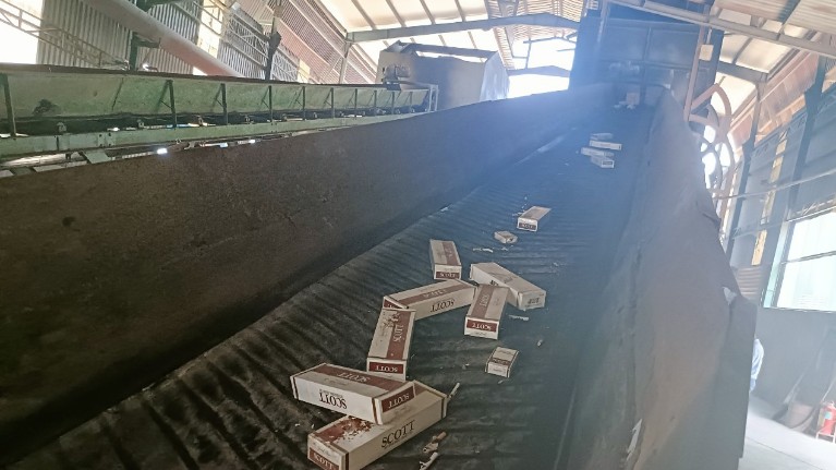 Bình Thuận tiêu hủy hơn 19 nghìn bao thuốc lá nhập lậu