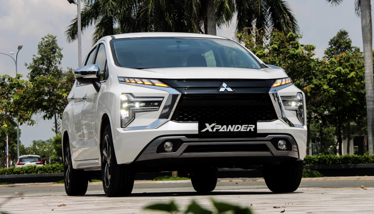 Mitsubishi Xpander 2022 ra mắt: Phanh tay điện tử, điều hòa cơ, hộp số 4AT giá chỉ từ 555 triệu đồng