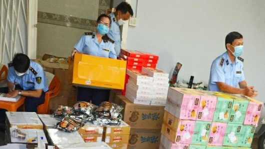 Bình Thuận: Thu giữ hàng nghìn chiếc bánh Trung thu không rõ nguồn gốc