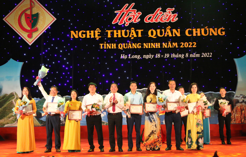 Bế mạc Hội diễn nghệ thuật quần chúng tỉnh Quảng Ninh năm 2022 - Báo Quảng  Ninh điện tử