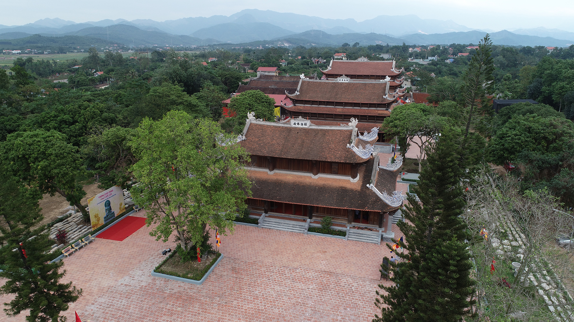 Quảng Ninh: Hàng nghìn người dự lễ khánh thành di tích chùa Quỳnh Lâm