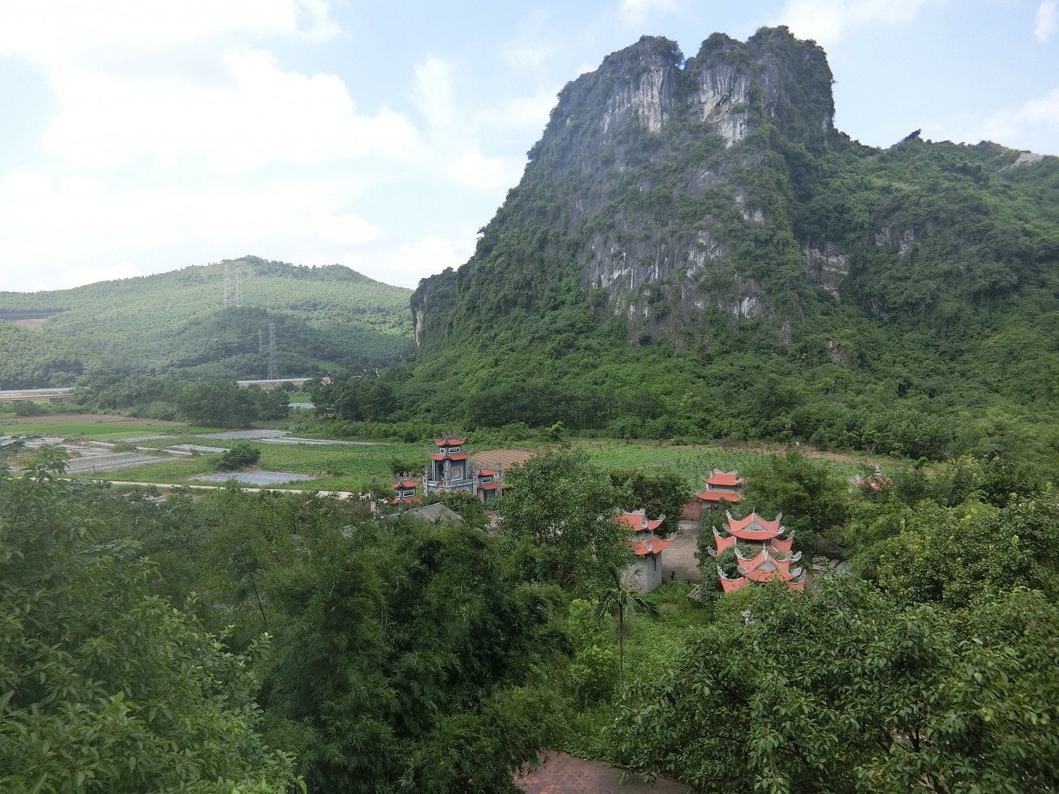 Quảng Ninh: Quần thể di tích lịch sử, danh lam thắng cảnh Núi Mằn