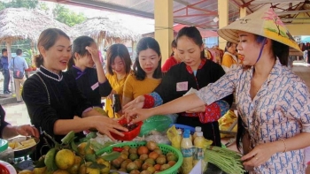 Quảng Ninh: Khám phá ngày hội chợ phiên Hà Lâu