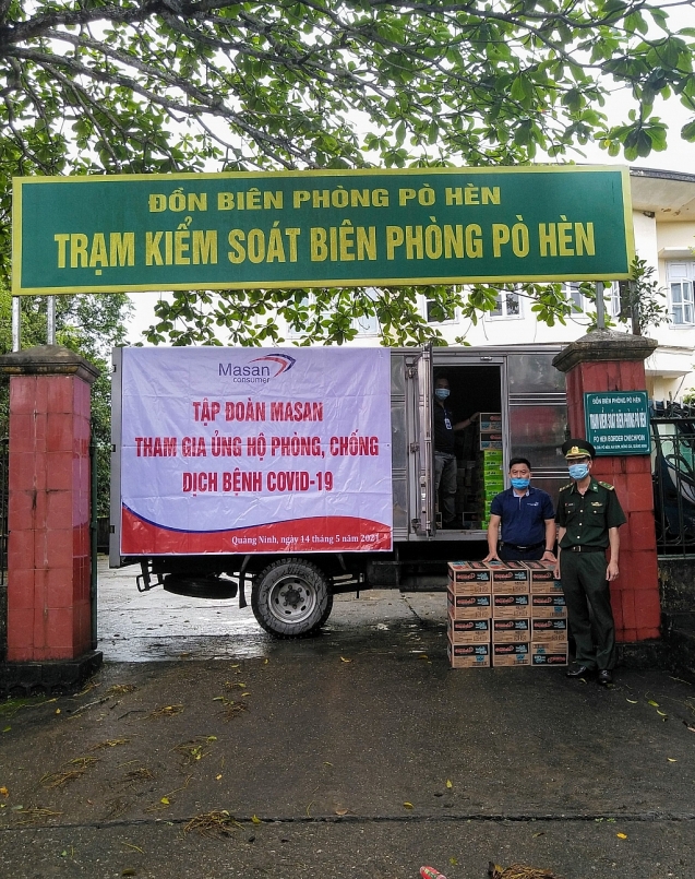 Trong tháng 5/2021, Masan Consumer cũng đến trao tặng các mặt hàng thực phẩm cho đồn biên phòng Pò Hèn, tỉnh Quảng Ninh
