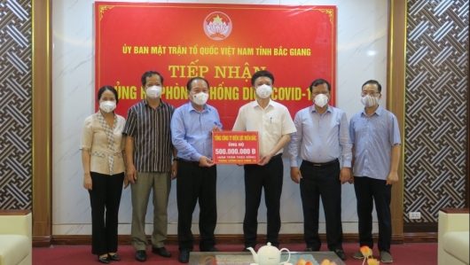 EVNNPC ủng hộ 1 tỷ đồng cùng Bắc Giang Bắc Ninh phòng chống dịch Covid 19